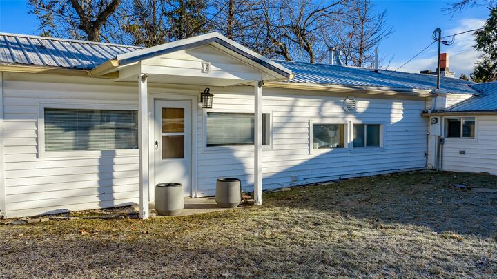 Property Photo:  1519 Woodland Avenue  MT 59901 