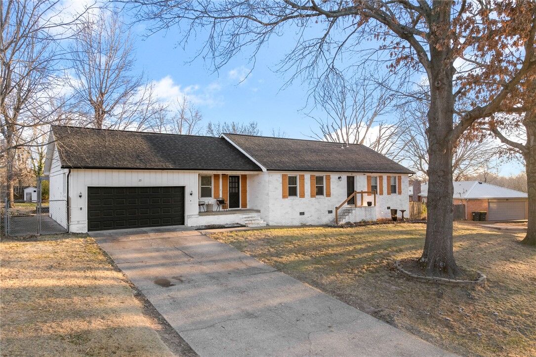 Property Photo:  23 Hawthorne Drive  AR 72601 