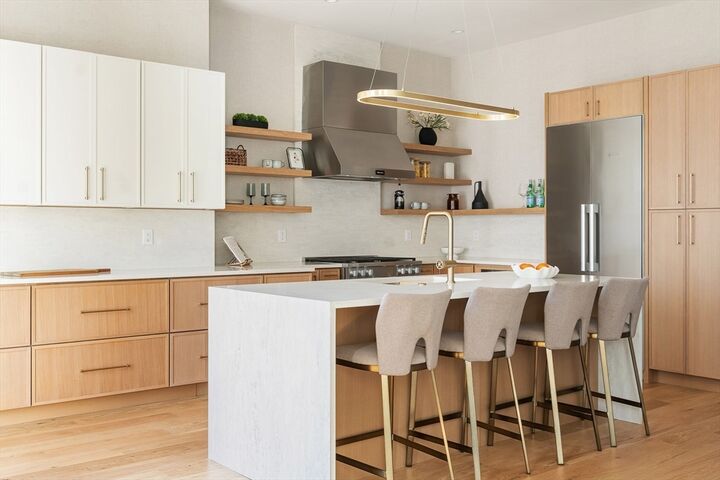 Property Photo:  161 Cushing St  MA 02138 