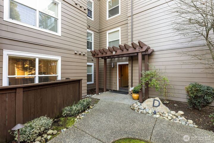 Property Photo:  22910  90th Avenue W D201  WA 98026 