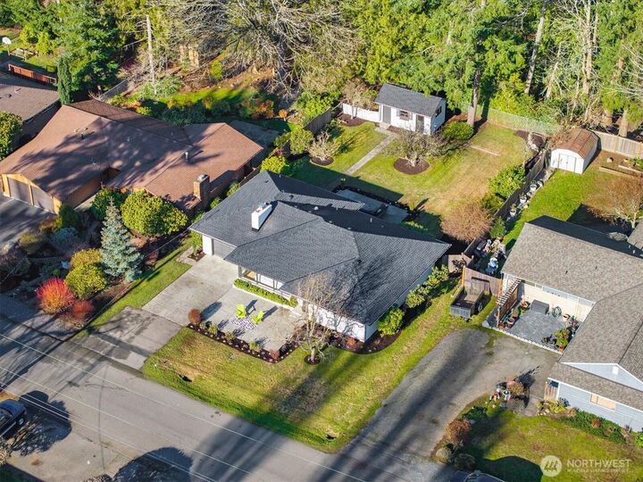 Property Photo:  8611  Holly Lane  WA 98026 