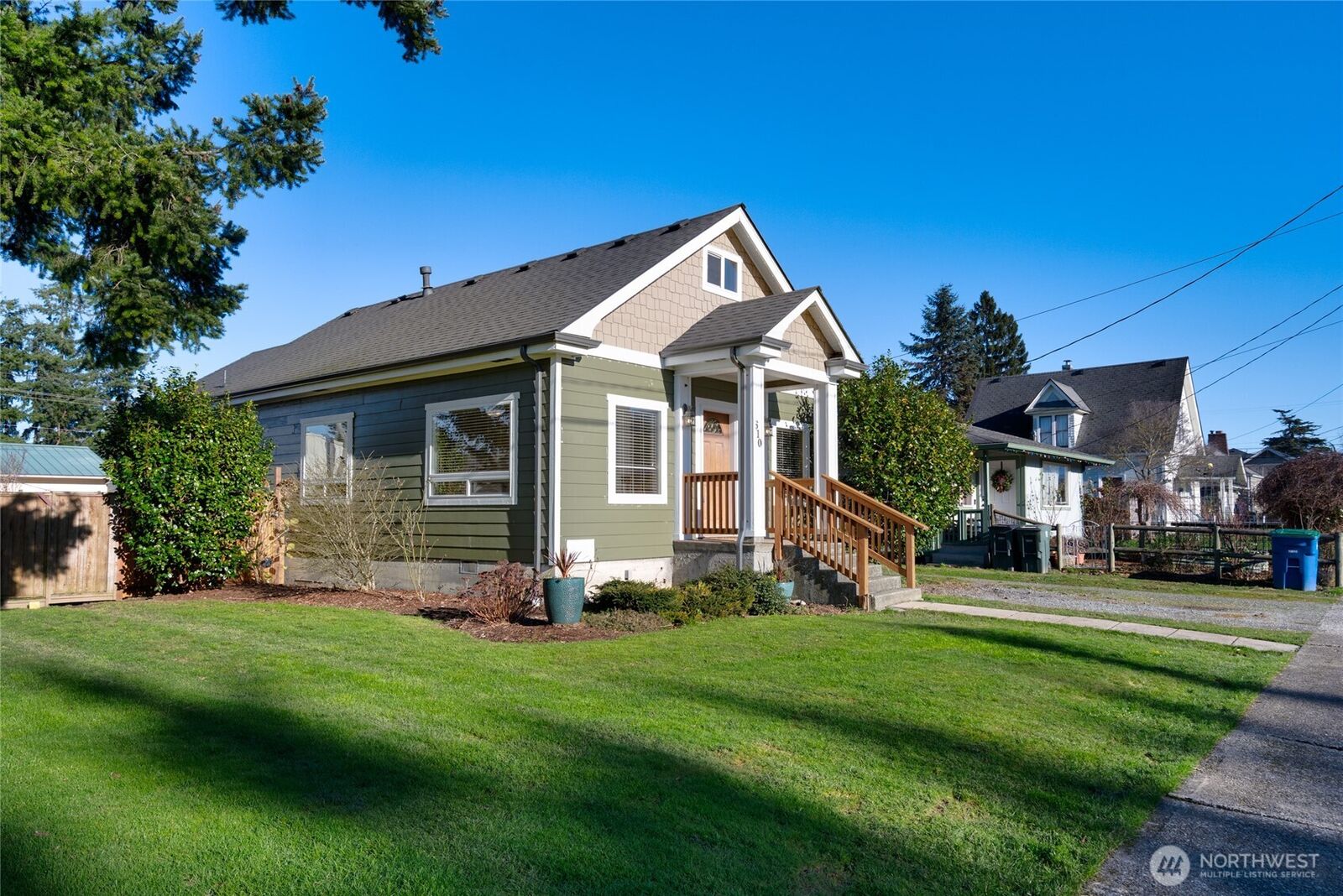 Property Photo:  610  Jameson Street  WA 98284 