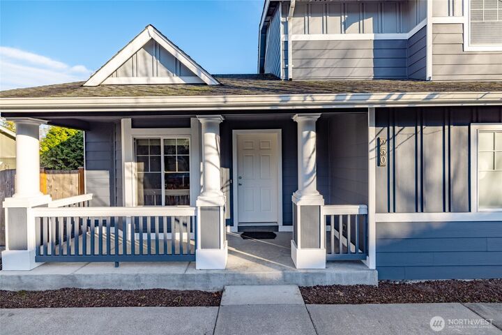 Property Photo:  250  Dallas Street  WA 98274 
