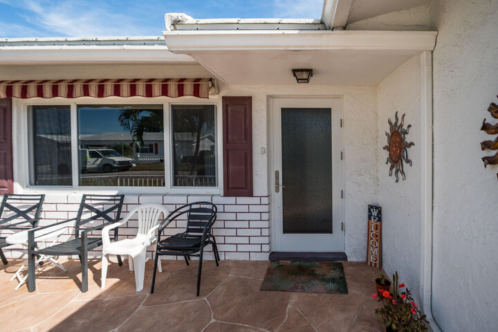 Property Photo:  1507 Alfred Drive  FL 33426 