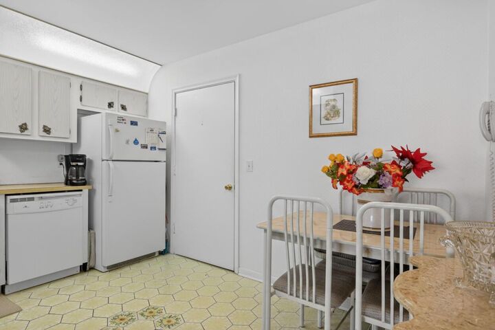 Property Photo: 4751 NW 21st Street 417 FL 33313