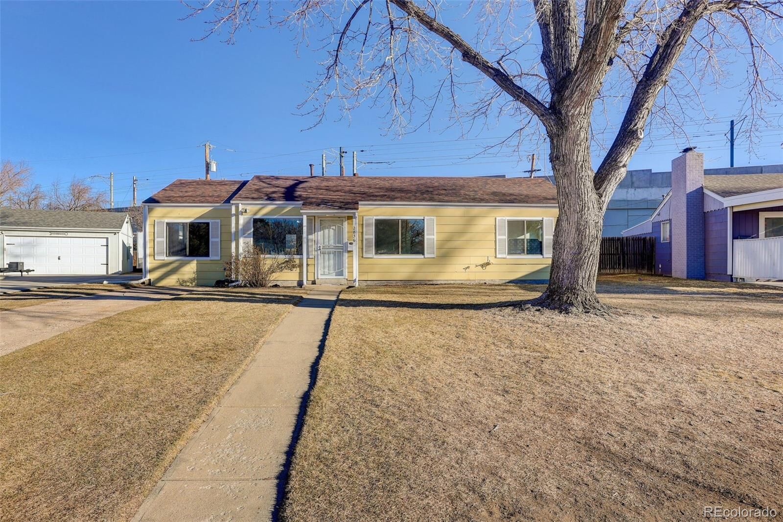 Property Photo: 2836 S Grape Way CO 80222