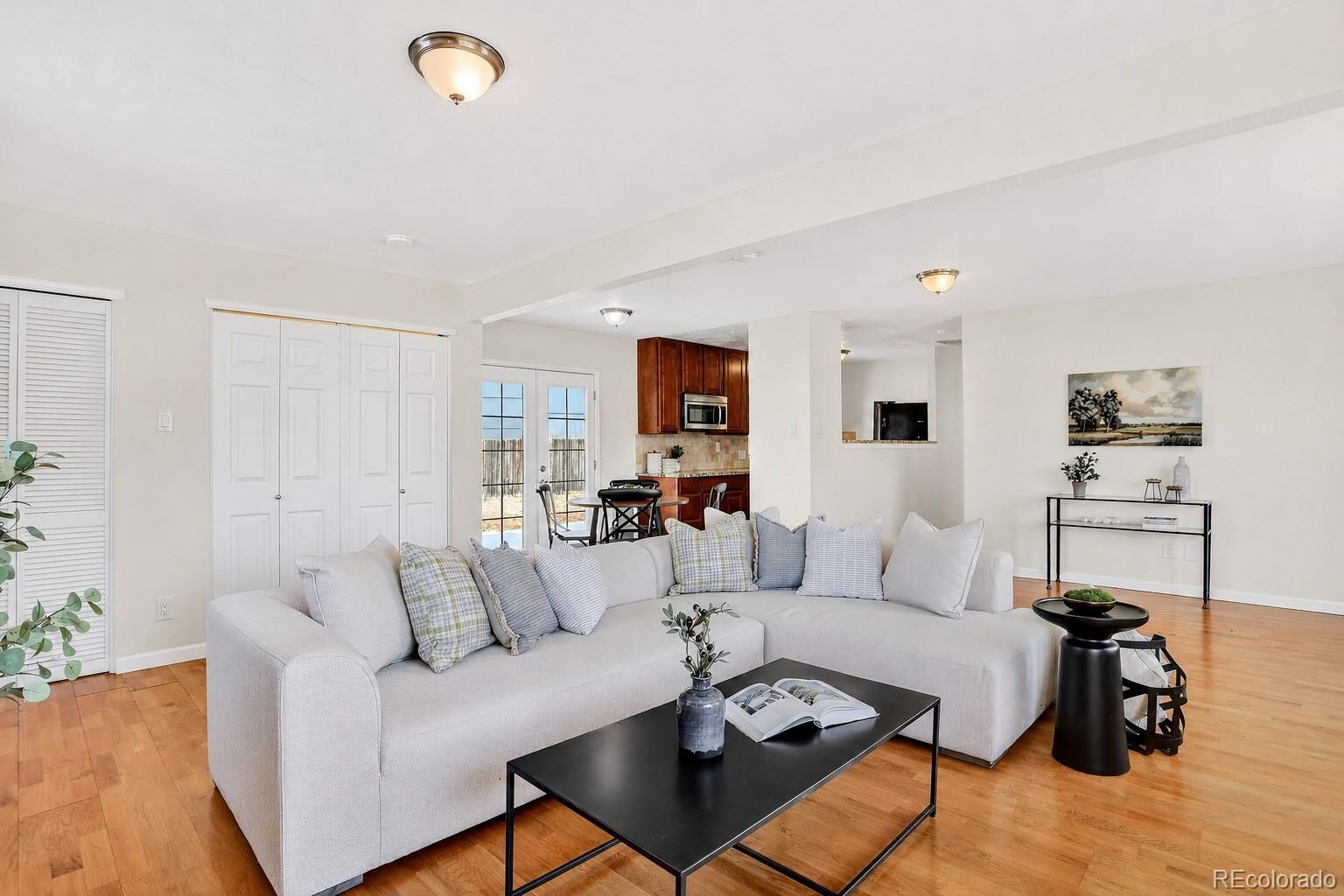 Property Photo:  2836 S Grape Way  CO 80222 