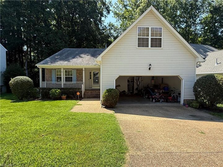 Property Photo:  110 View Pointe Dr  VA 23603 