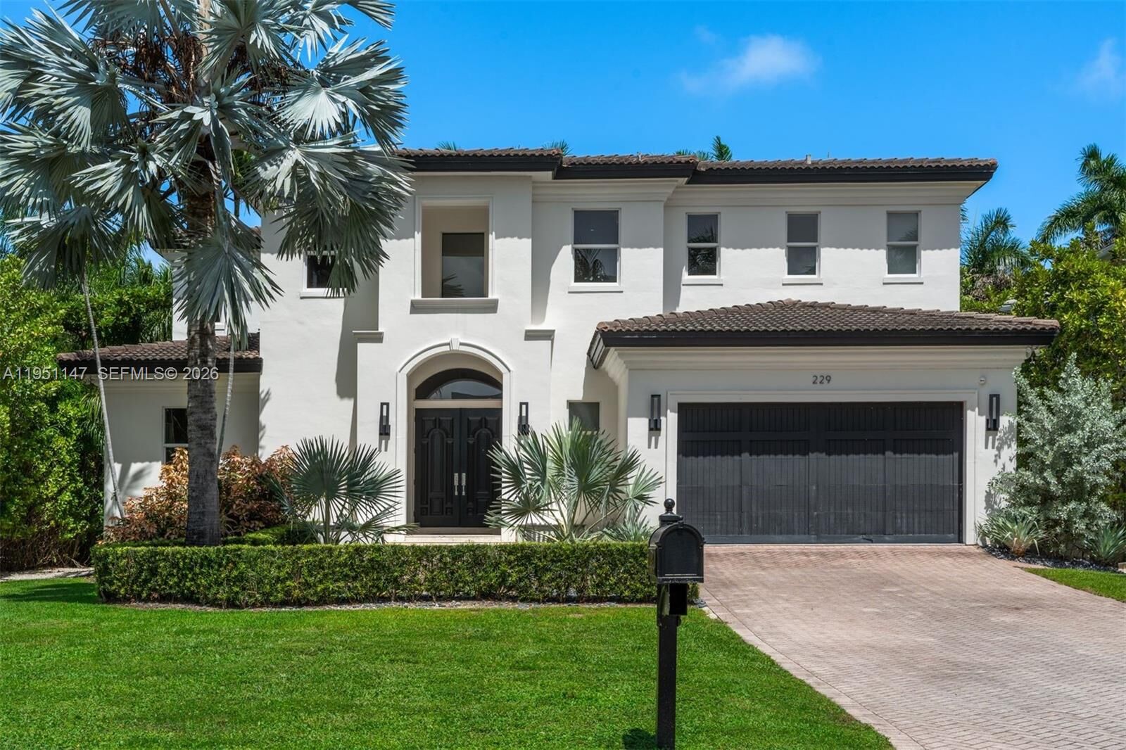 Property Photo:  229 Golden Beach Dr  FL 33160 