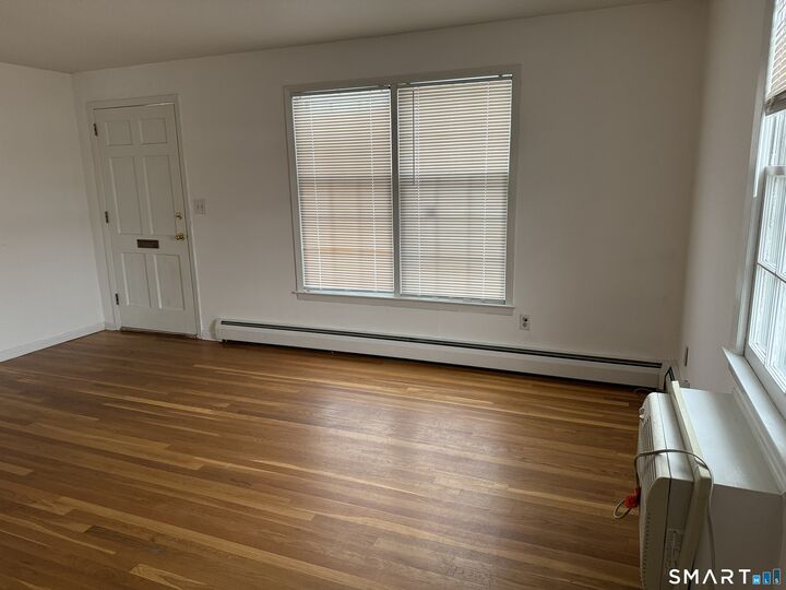 Property Photo:  4 Elmwood Street  CT 06902 