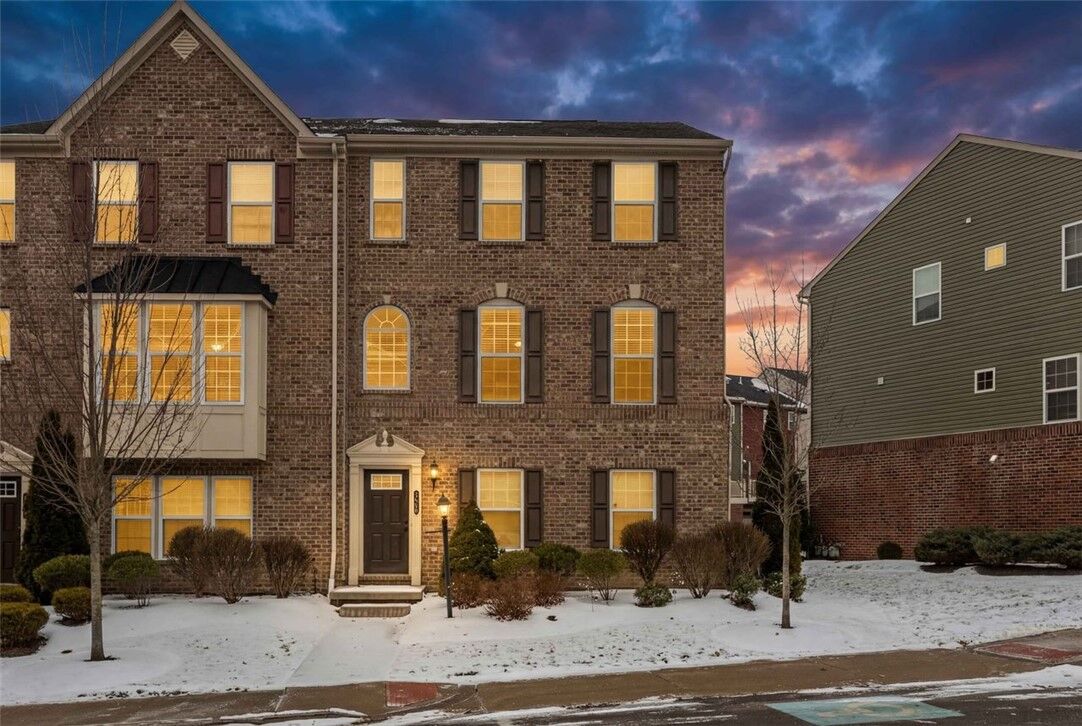 Property Photo:  236 Thornapple Ln  PA 16066 