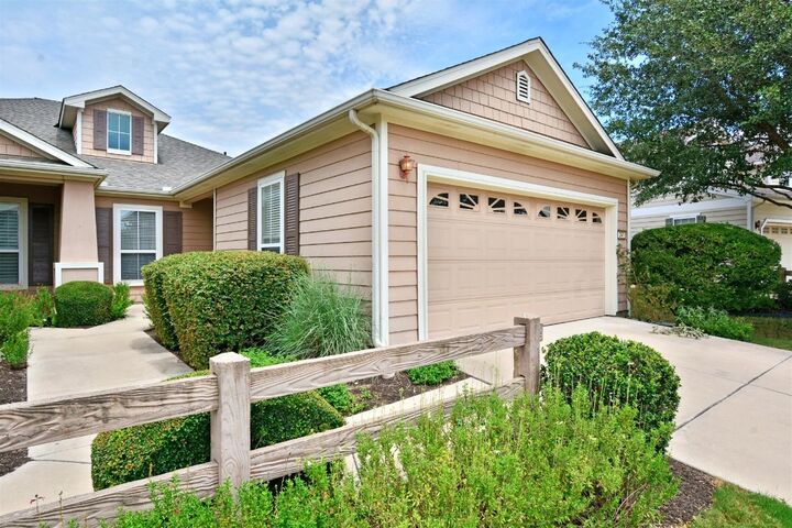 Property Photo:  247 Bonham Loop  TX 78633 