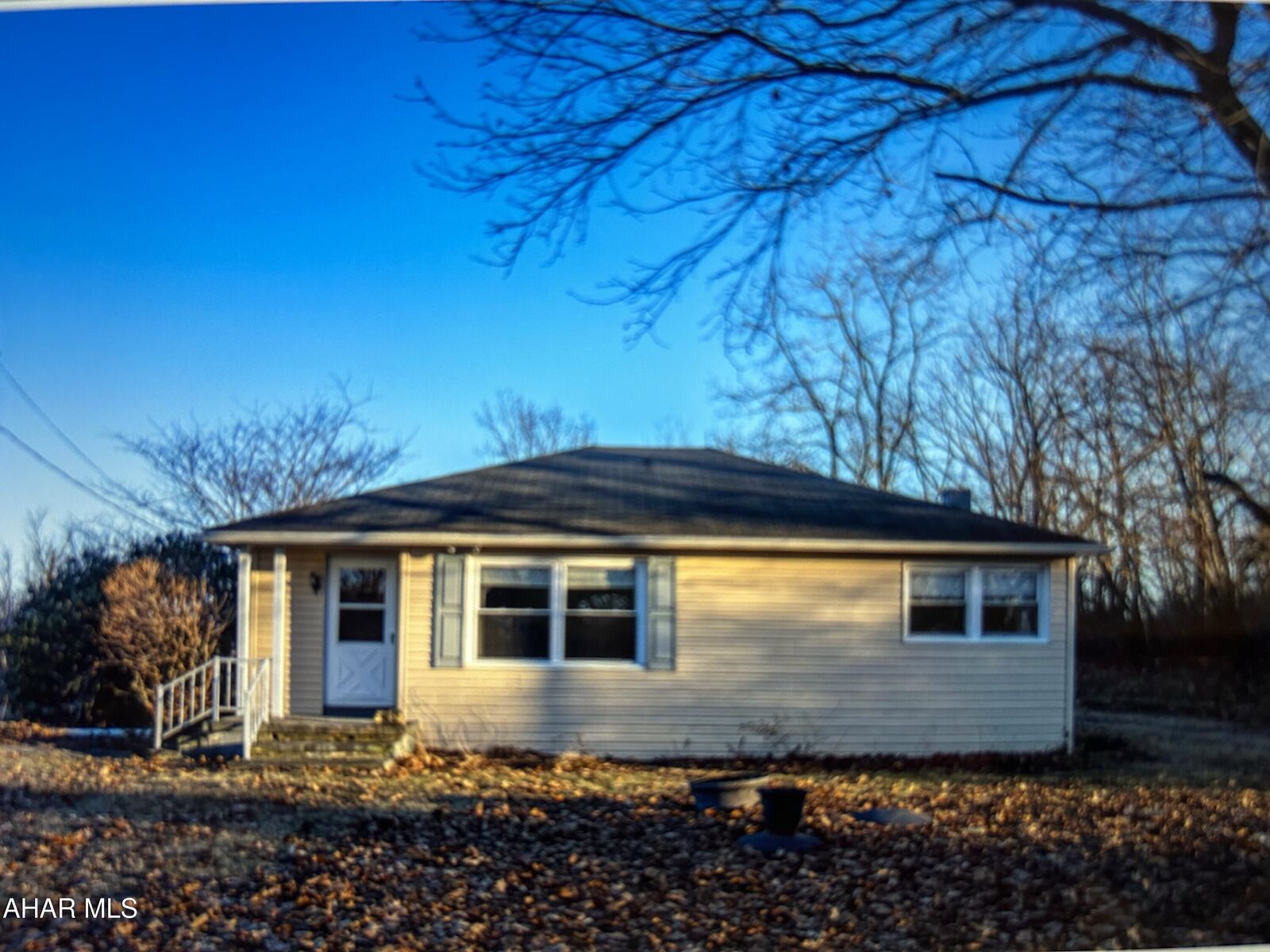 Property Photo:  9852 Clear Ridge Road  PA 15537 