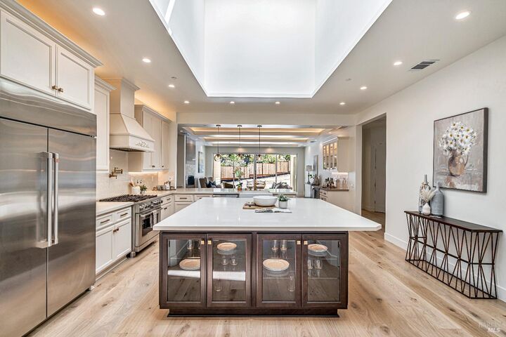 Property Photo:  2022 Stony Oak Court  CA 95403 