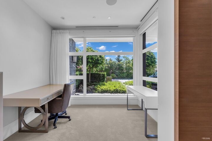 Property Photo: 2728 Highview Place BC V5R 2J6