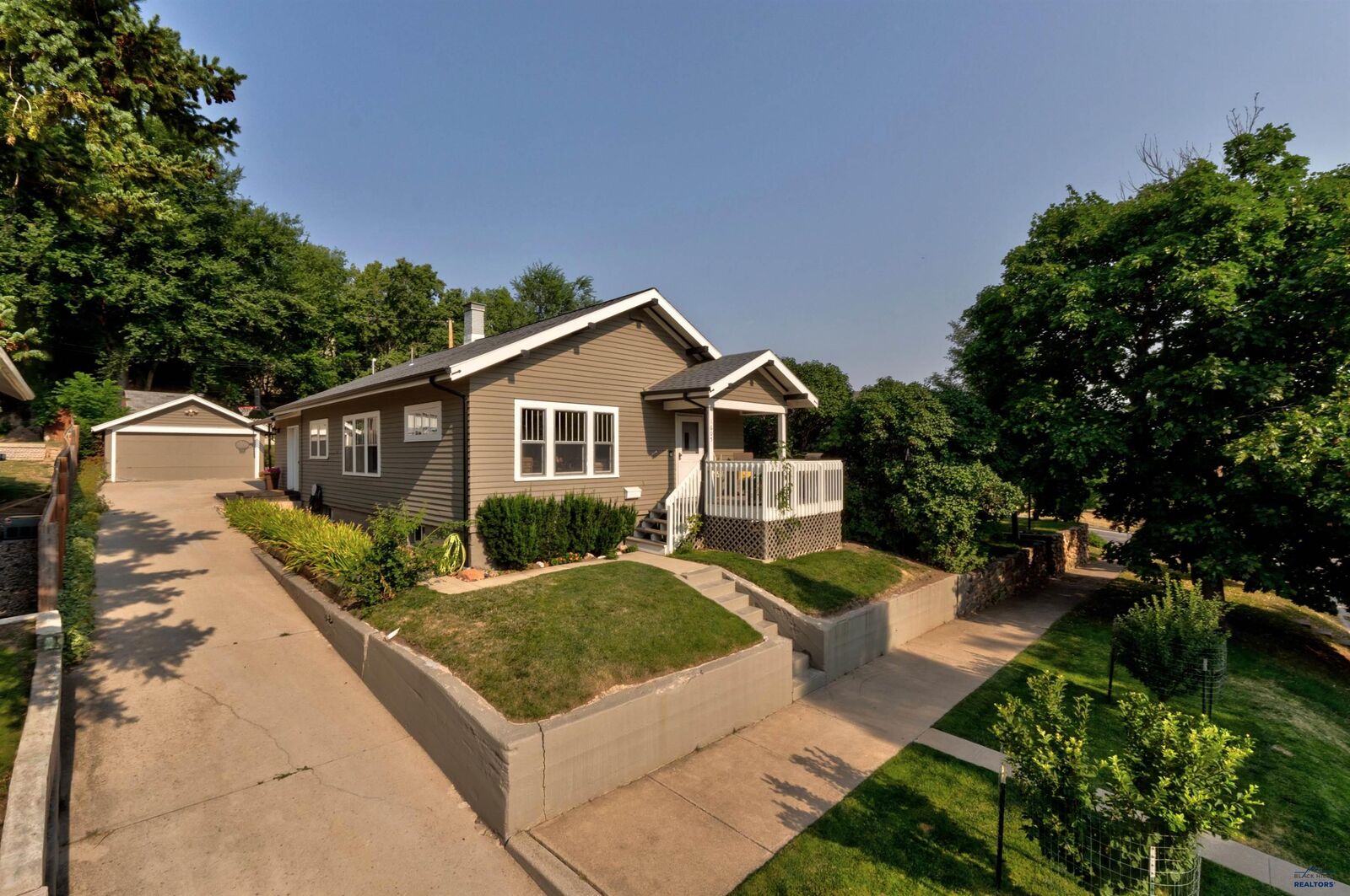 Property Photo: 1605 11th St SD 57701