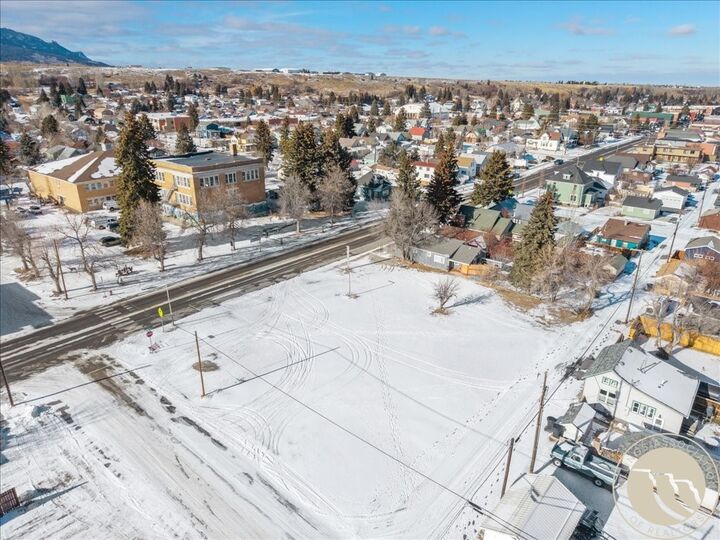 Property Photo: 524 S Broadway Avenue S MT 59068