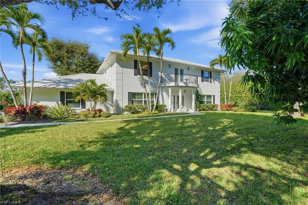 Property Photo: 7395 Stonegate Dr FL 34109