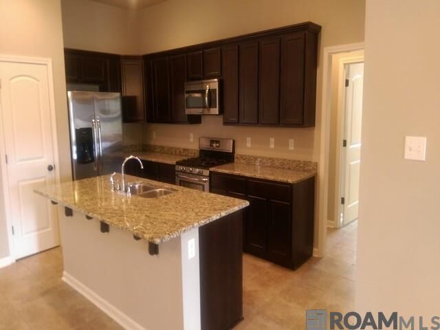 Property Photo:  717 Greenwich Dr  LA 70820 