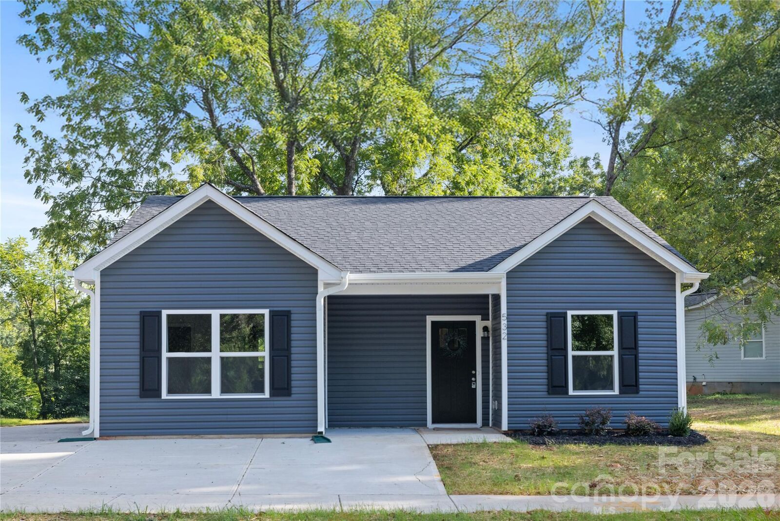 Property Photo:  2004 Juniper Drive  NC 28269 