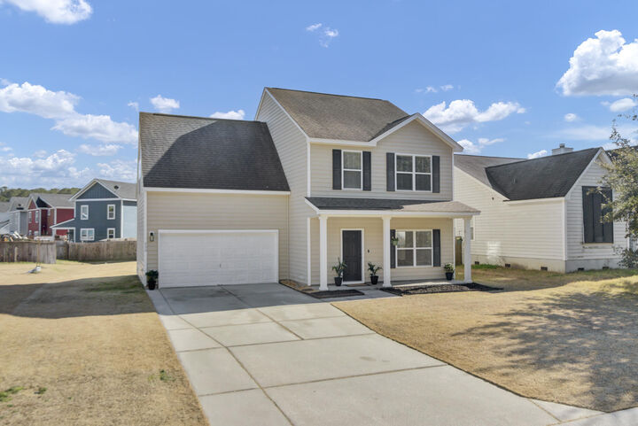 Property Photo: 420 Sablewood Drive SC 29450