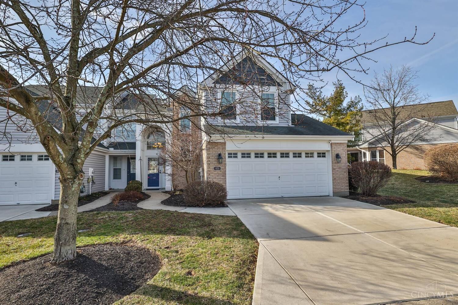 Property Photo: 6725 Ridgefield Court OH 45040