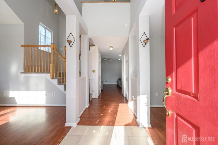 Property Photo:  5 Cherrywood Drive  NJ 08854 