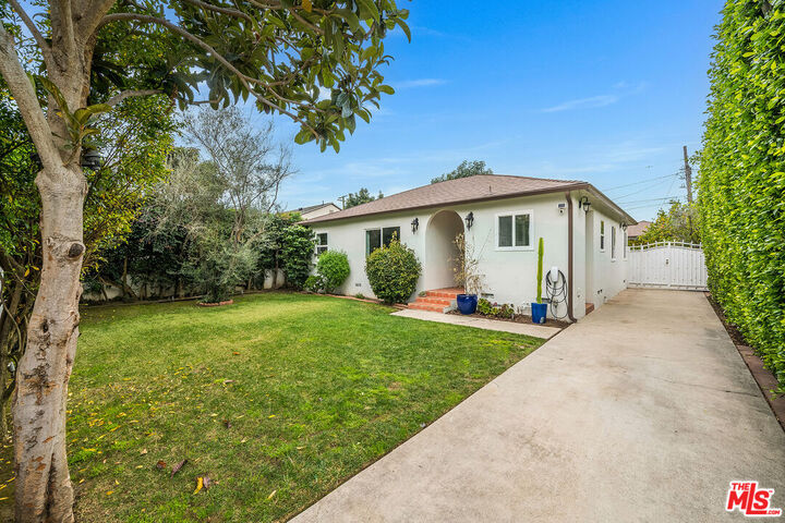 Property Photo: 3345 Virginia Ave CA 90404