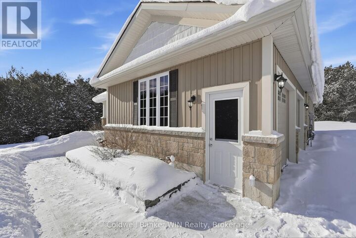 Property Photo:  113 Scotts Hill Road  ON N4N 3B8 