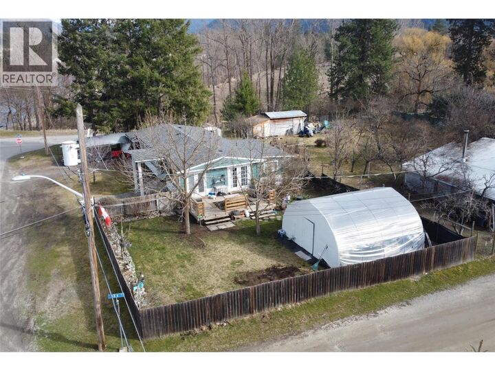 Property Photo: 1332 66th Street BC V0H 1H0
