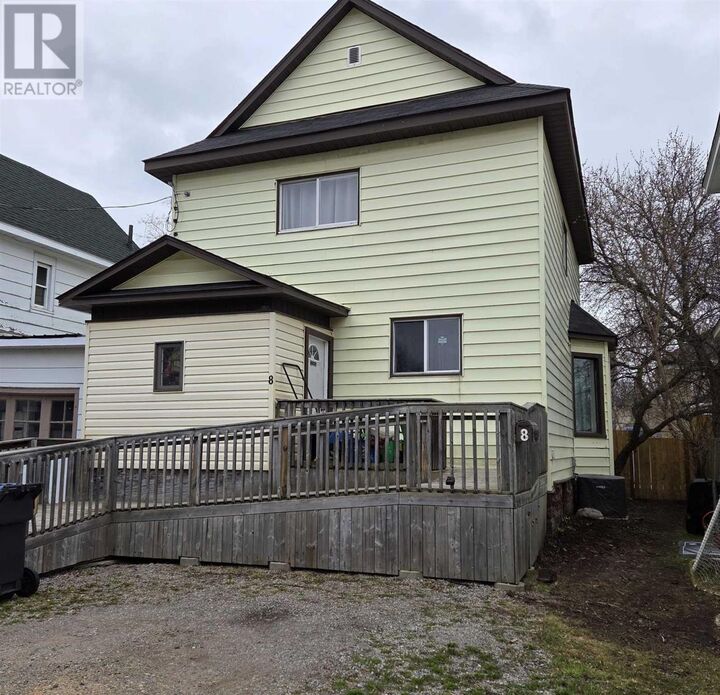 Photo de la propriété:  8 Dufferin St  ON P6B 2N4 