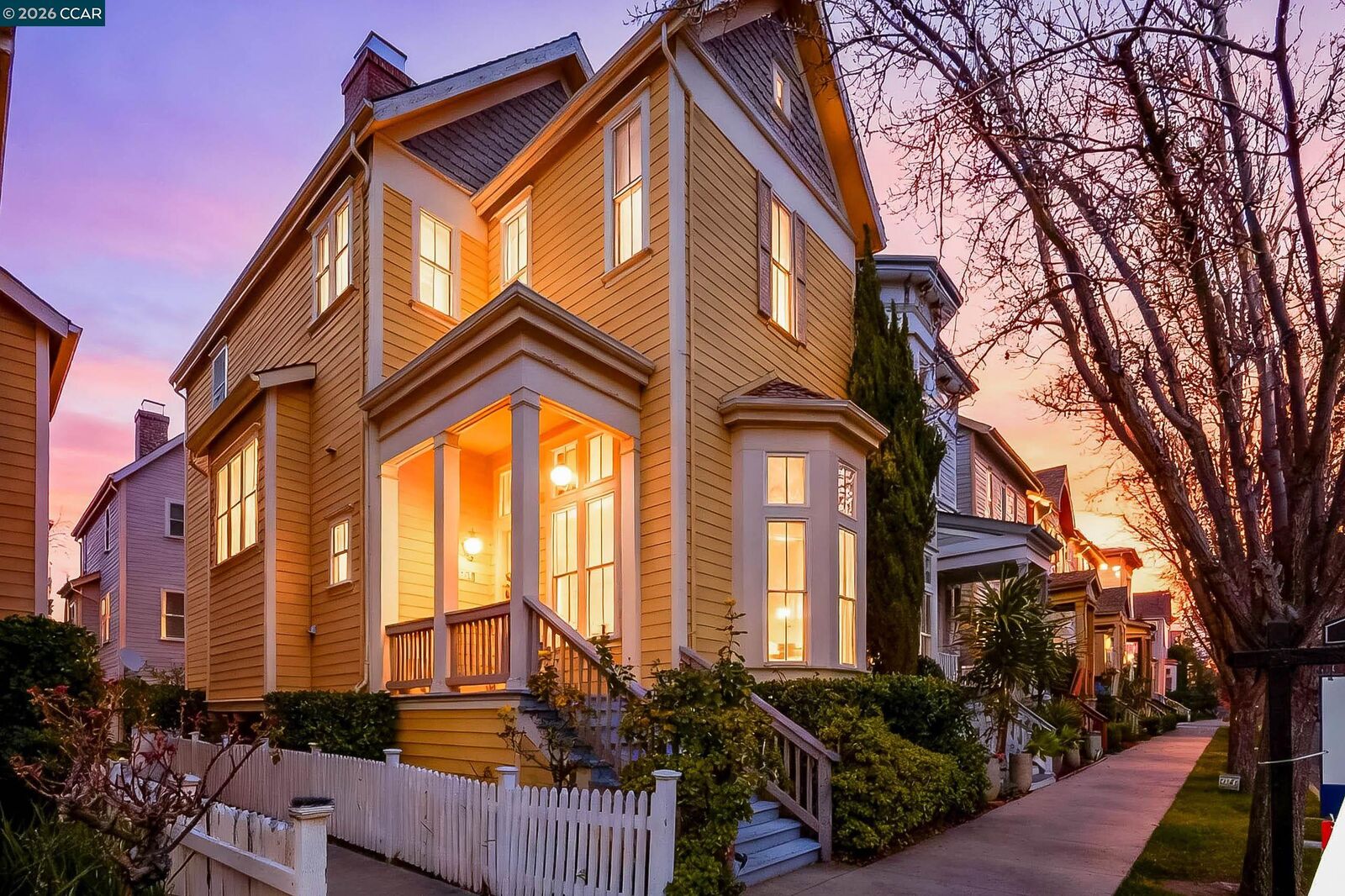 Property Photo:  2069 Lewis St  CA 94547 