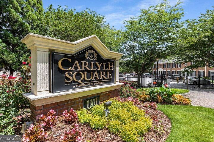 Property Photo: 1101 Collier Road NW P2 GA 30318