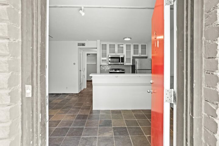 Property Photo:  3602 Garrott Street Street 3  TX 77006 