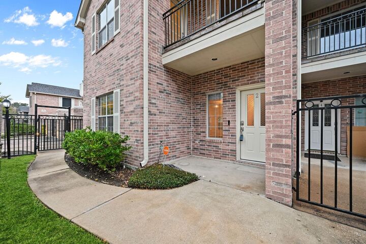 Property Photo:  2865 Westhollow Drive 2  TX 77082 