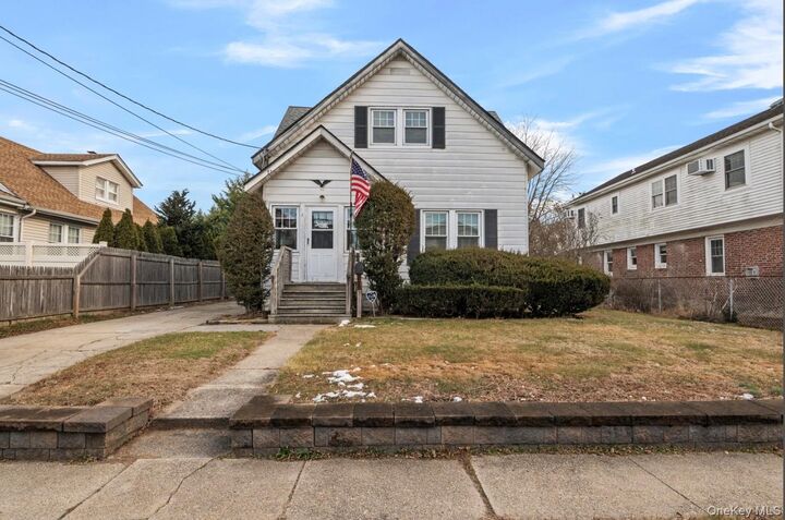 Property Photo:  5 Cedar Avenue  NY 11735 