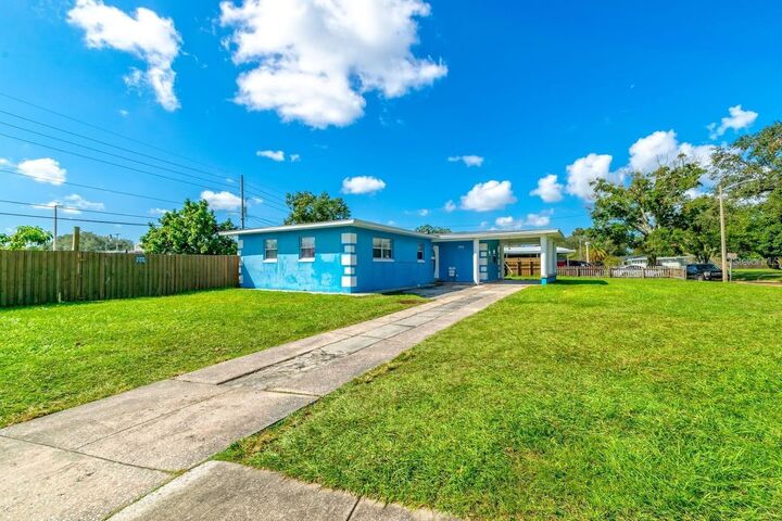 Property Photo:  804 Engel Drive  FL 32807 