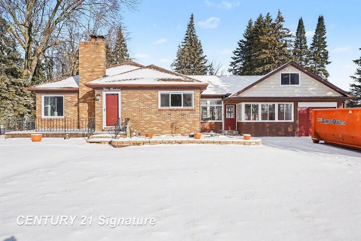 Property Photo:  400 W Lynn Street  MI 48604 