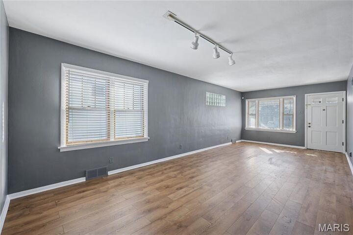 Property Photo:  5701 Arthur Avenue  MO 63139 