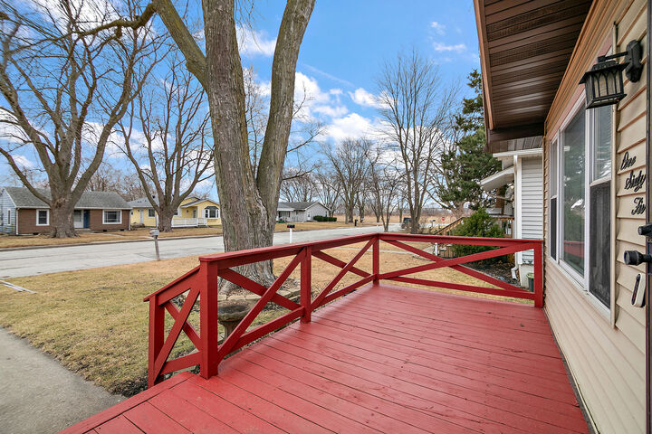 Property Photo:  165 S Madison Avenue  IL 60915 