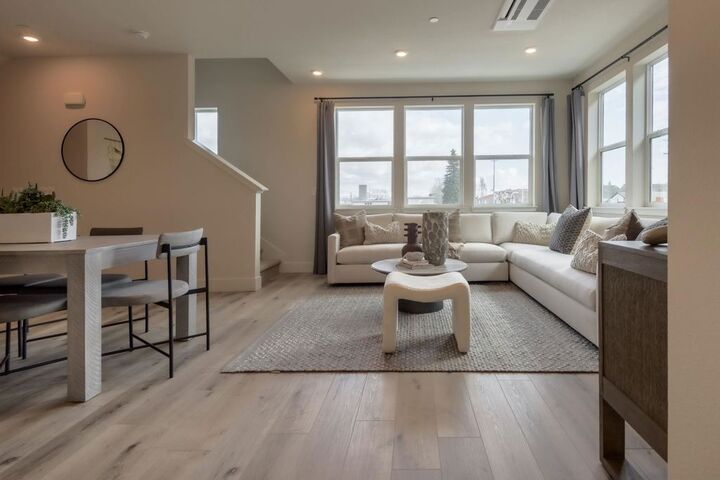 Property Photo:  2053 Clement Avenue  CA 94501 