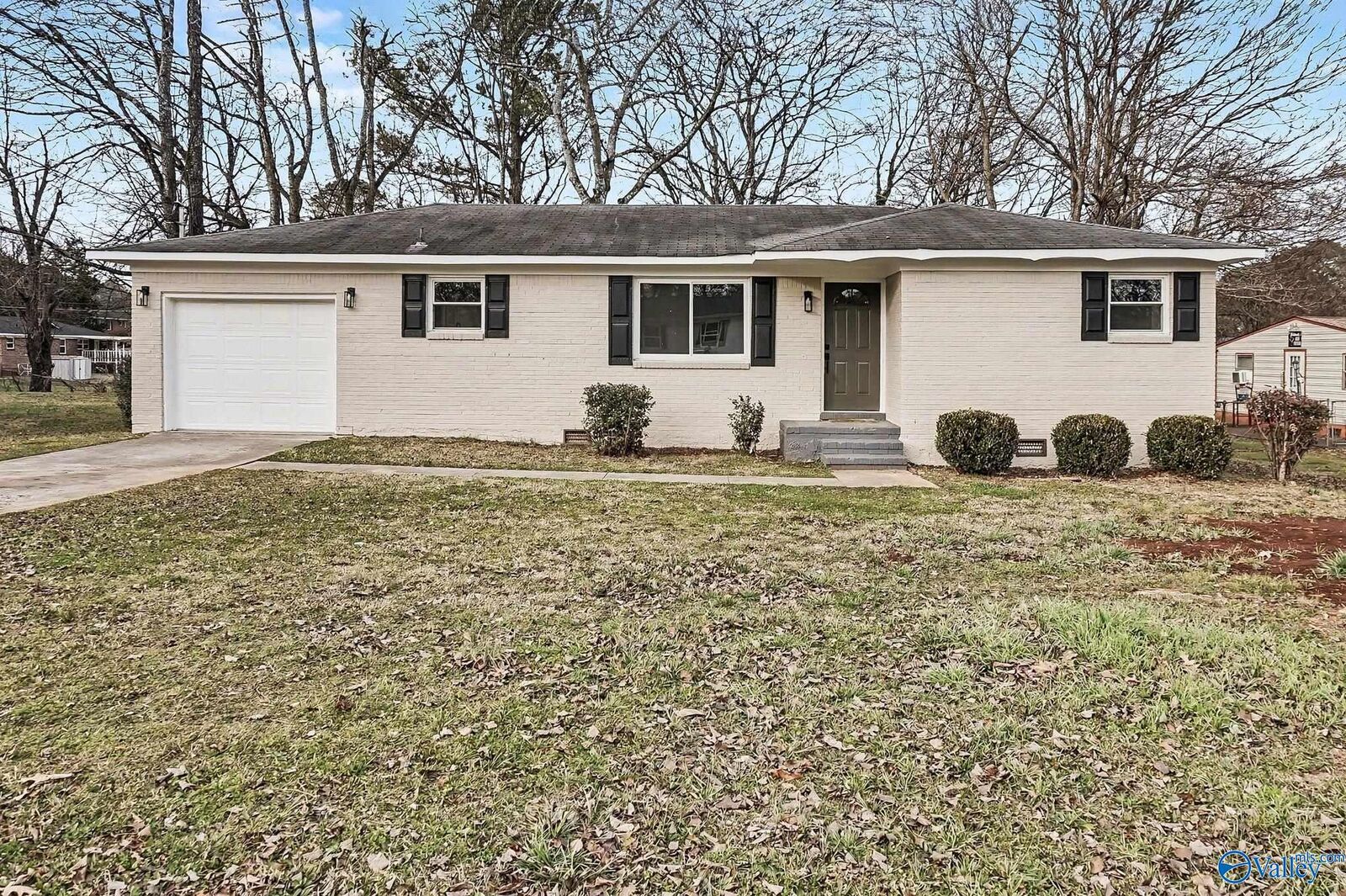 Property Photo:  3022 Doak Drive NW  AL 35810 