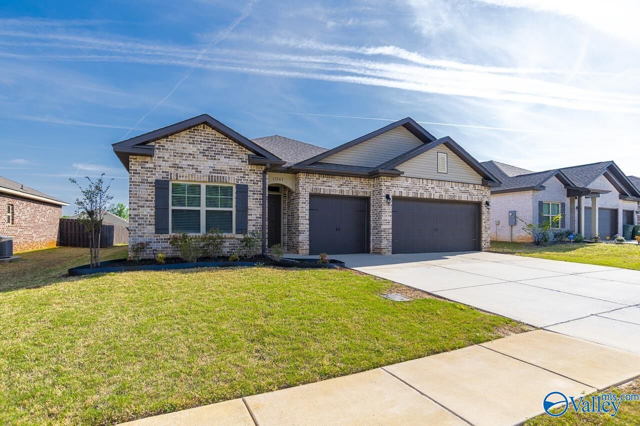 Property Photo: 13263 Golden Hay Circle AL 35756
