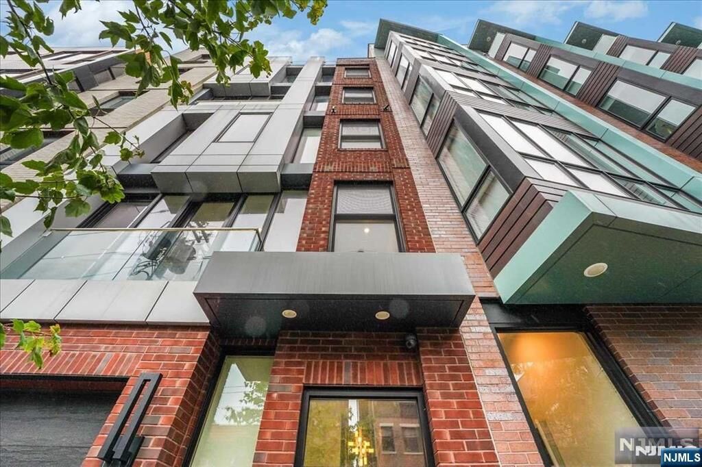 Property Photo:  377 5th Street 1  NJ 07302 