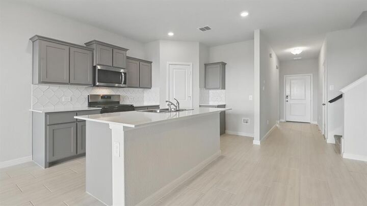 Property Photo: 223 Greenhill Trail TX 76023