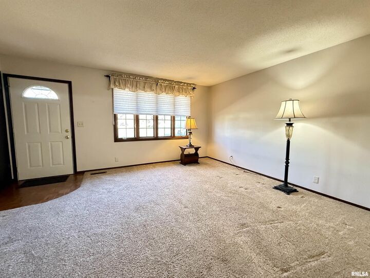 Property Photo:  264 Sunnyview Avenue  IL 61448 