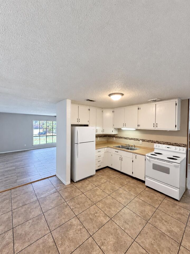 Property Photo: 2010 Allison St LA 71446
