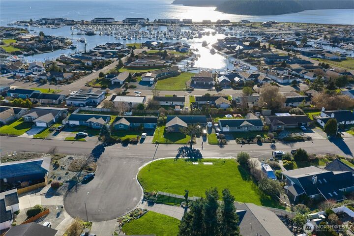 Property Photo:  5412  Kingsway  WA 98221 