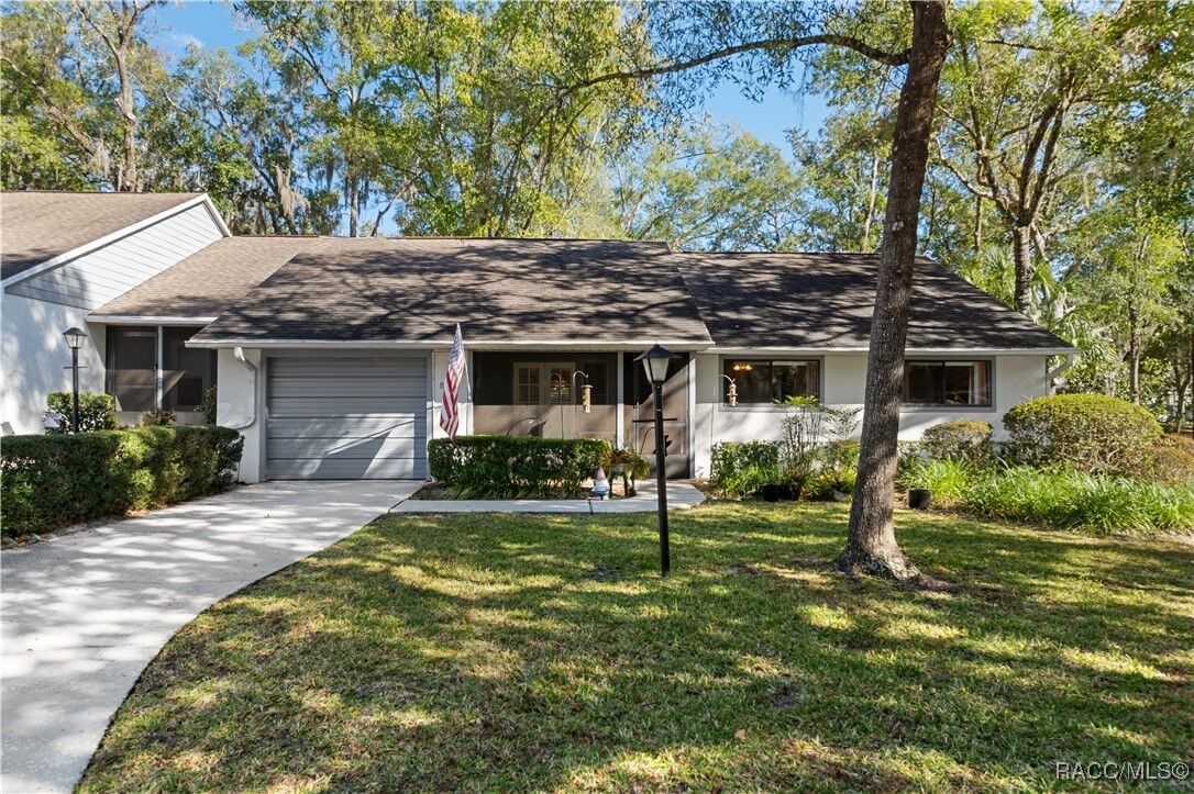 Property Photo:  531 W Cherry Laurel Court  FL 34465 