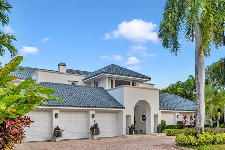 Property Photo:  166 Royal Palm Drive  FL 33301 